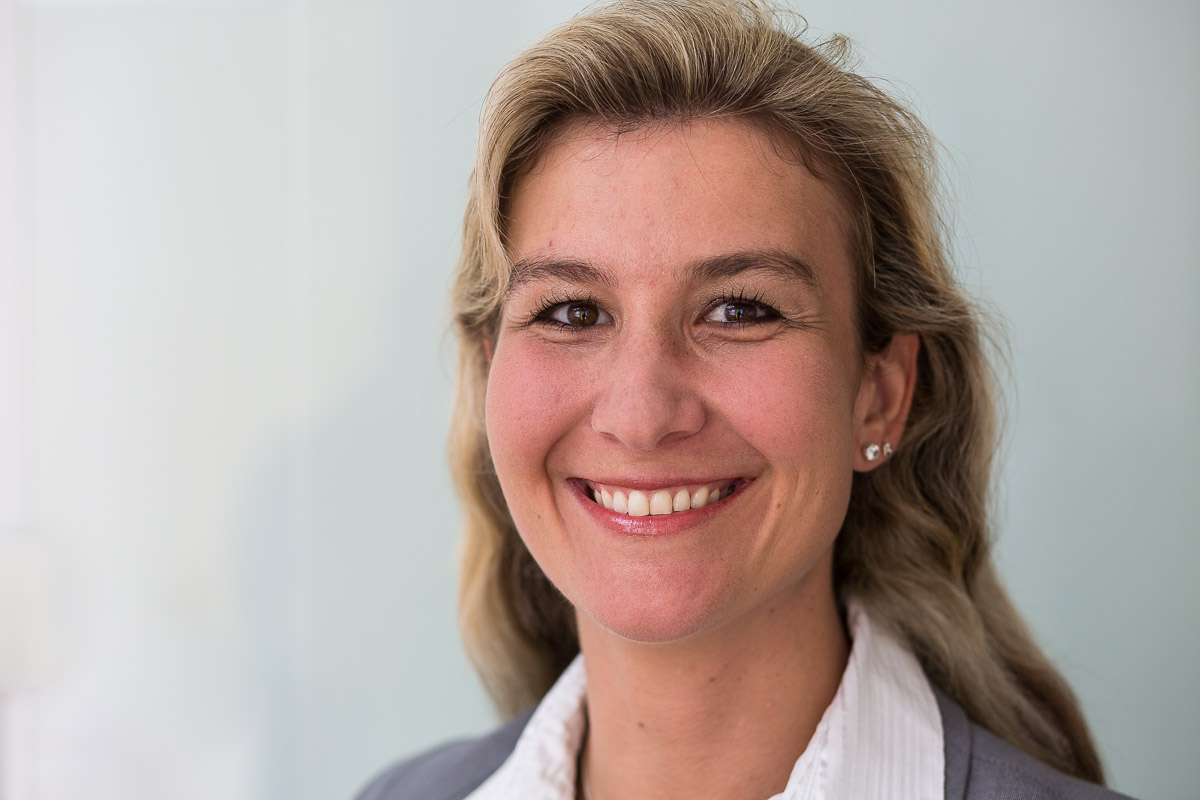 Businessportrait Dr. med. dent. Bettina Haas Praxis Nürnberg
