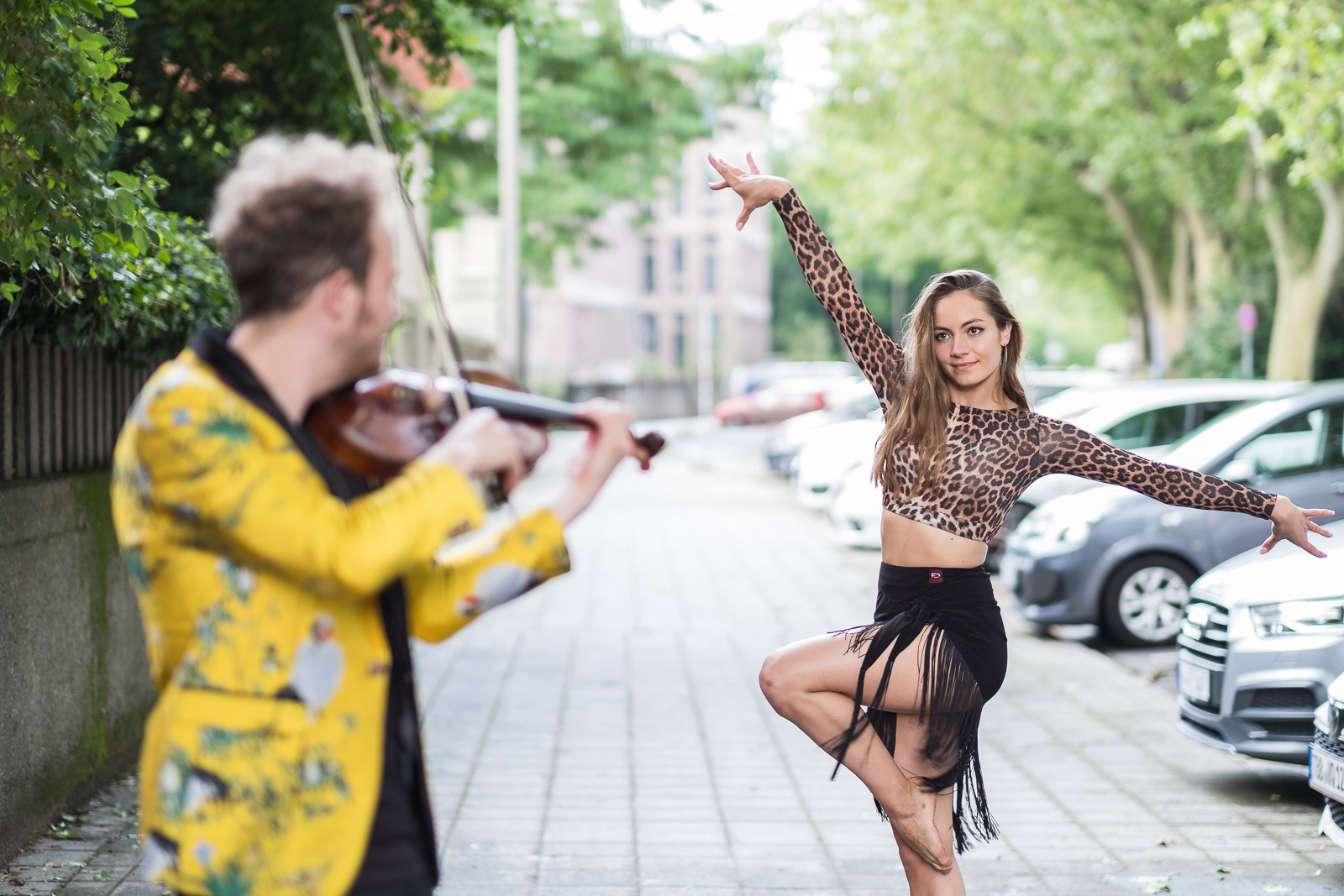 Available Light Künstler Porträt Max Eisinger Diana Starnets Latin American Dance Violine Wöhrder Wiese Nürnberg Fotograf Jürgen Klieber