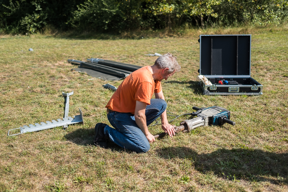 Mobiles Kino e. V. Aufbau Open Air Kino Festival Sommernachtfilmfestival Lager Marienbergpark Fotograf Jürgen Klieber 