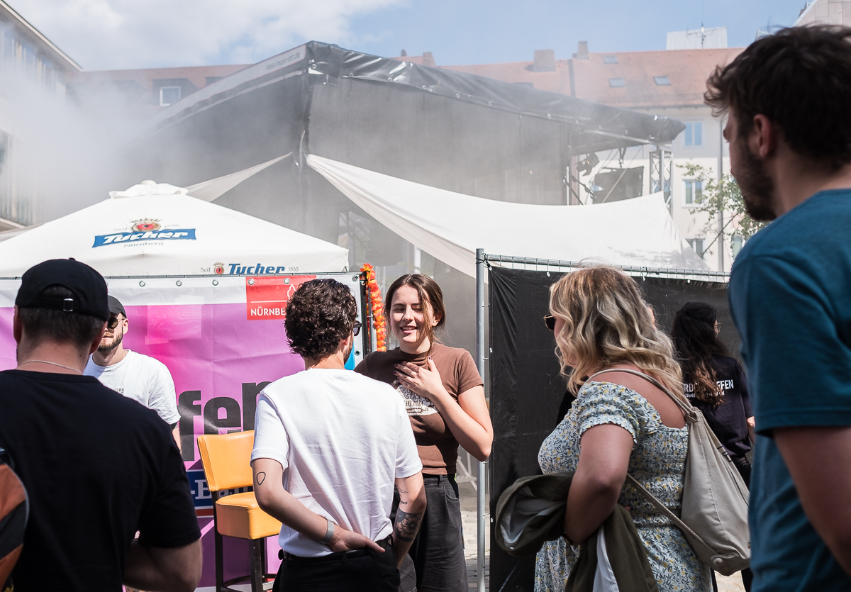 MUZ Musikzentrale Nürnberg e. V. Lilly Kletke Backstage Live Bühne Lorenzer Platz Bardentreffen Fotograf Jürgen Klieber 